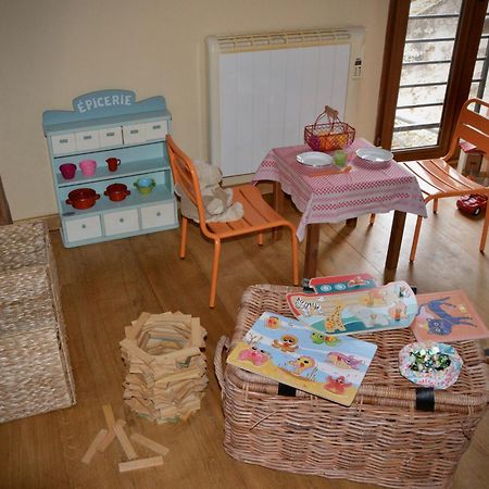 Gite De Charme En Sologne, Sejour En Famille, Jardin, Riviere, Jeux, Nature & Detente 内尔河畔欧比尼 外观 照片