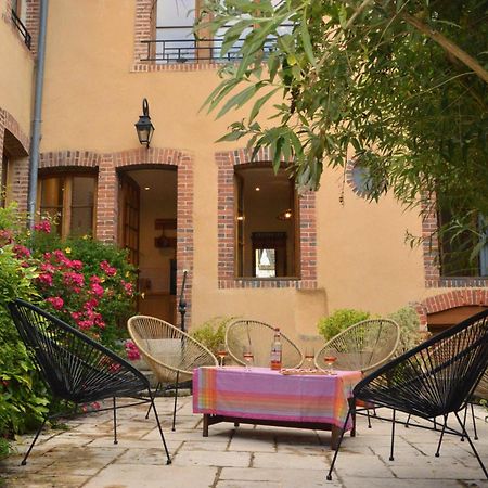 Gite De Charme En Sologne, Sejour En Famille, Jardin, Riviere, Jeux, Nature & Detente 内尔河畔欧比尼 外观 照片