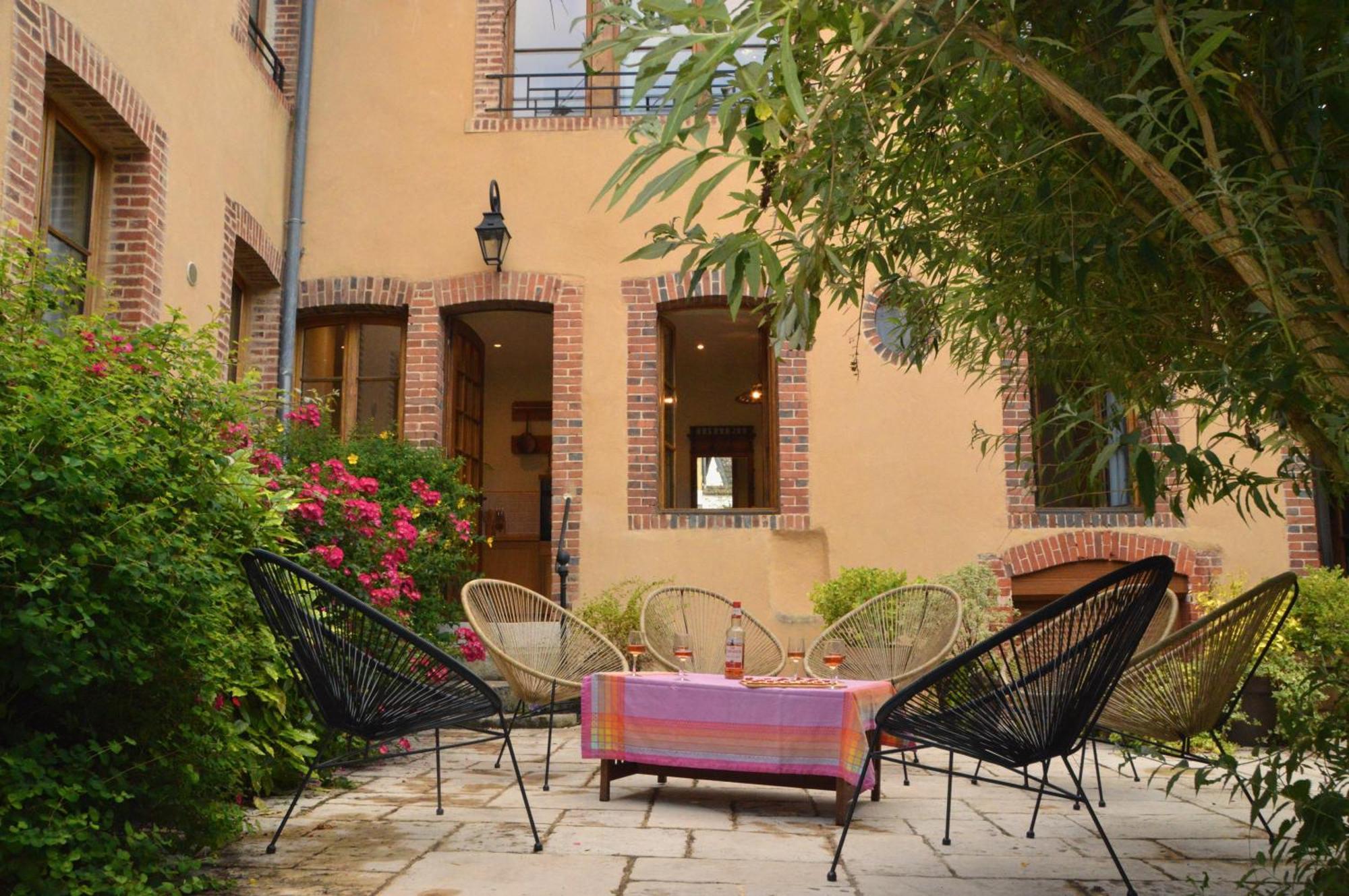 Gite De Charme En Sologne, Sejour En Famille, Jardin, Riviere, Jeux, Nature & Detente 内尔河畔欧比尼 外观 照片