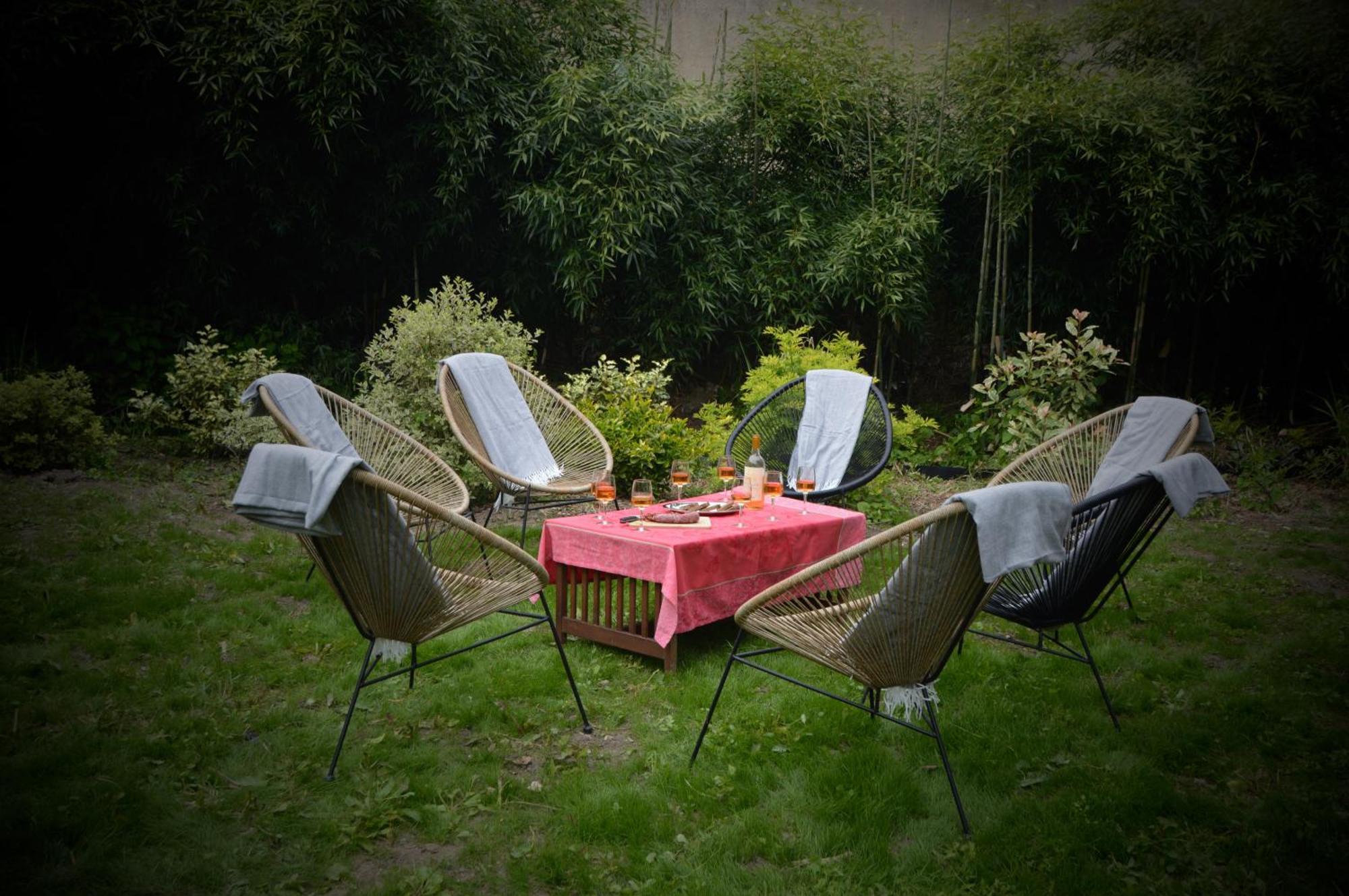 Gite De Charme En Sologne, Sejour En Famille, Jardin, Riviere, Jeux, Nature & Detente 内尔河畔欧比尼 外观 照片